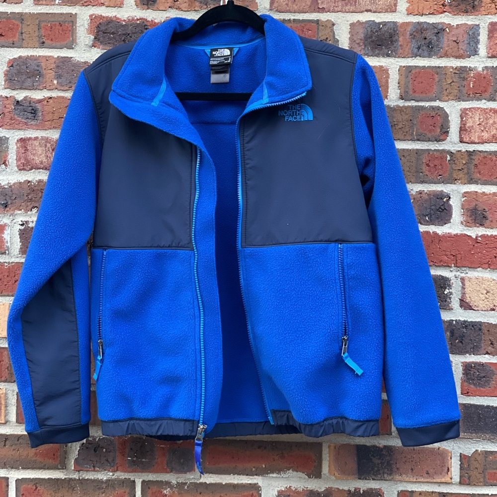 The North Face Boys size 14/16 zipper jacket.